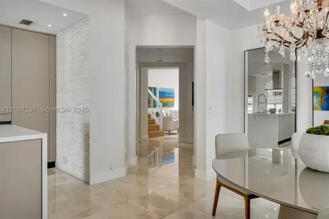 21156 NE 33rd Avenue Aventura FL 33180