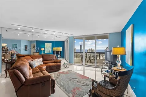 3500 Mystic Pointe Drive Aventura FL 33180