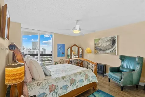 3500 Mystic Pointe Drive Aventura FL 33180