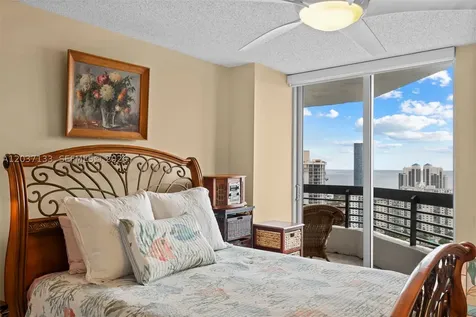 3500 Mystic Pointe Drive Aventura FL 33180