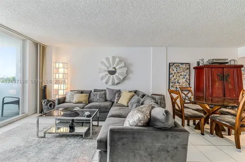 5001 Collins Avenue Miami Beach FL 33140
