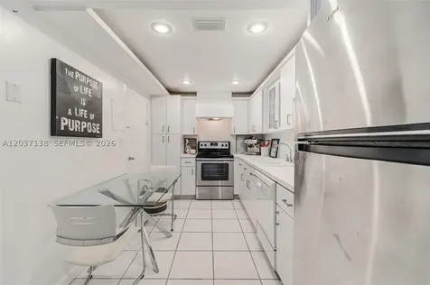 5001 Collins Avenue Miami Beach FL 33140