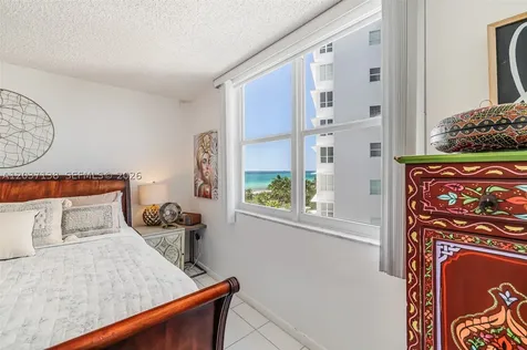 5001 Collins Avenue Miami Beach FL 33140