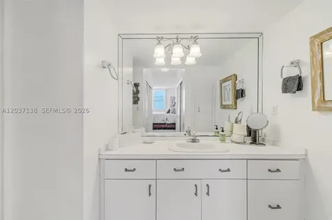 5001 Collins Avenue Miami Beach FL 33140