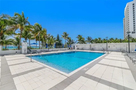 5001 Collins Avenue Miami Beach FL 33140
