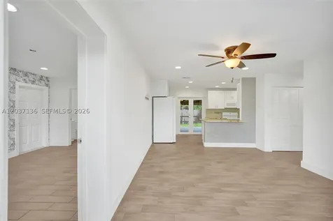 5701 SW 37th Street Davie FL 33314