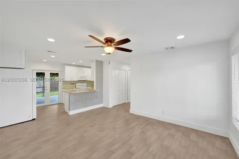 5701 SW 37th Street Davie FL 33314
