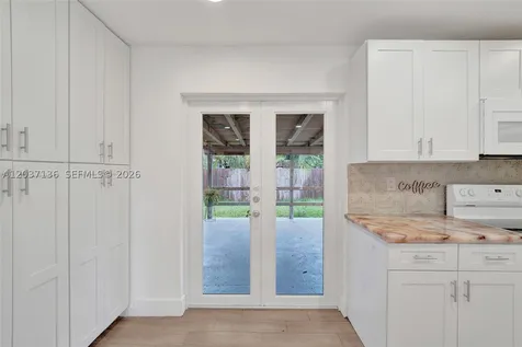 5701 SW 37th Street Davie FL 33314
