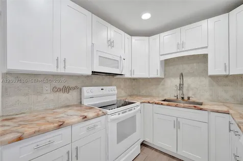 5701 SW 37th Street Davie FL 33314