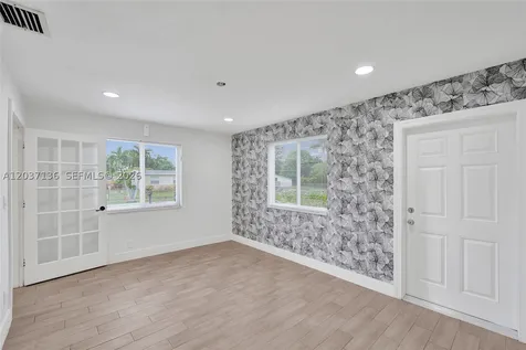 5701 SW 37th Street Davie FL 33314