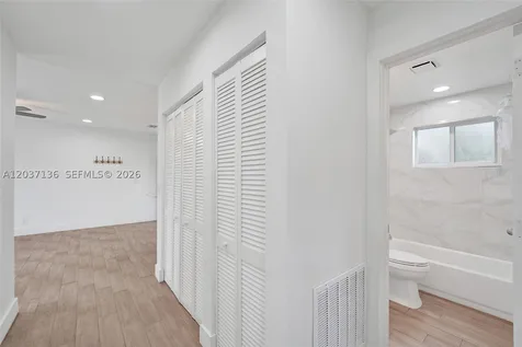 5701 SW 37th Street Davie FL 33314