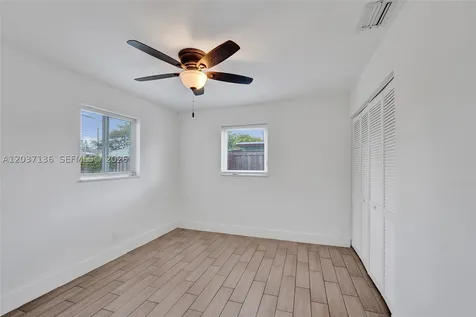 5701 SW 37th Street Davie FL 33314