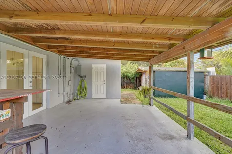 5701 SW 37th Street Davie FL 33314