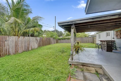 5701 SW 37th Street Davie FL 33314