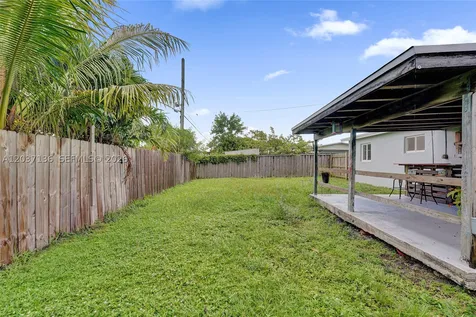 5701 SW 37th Street Davie FL 33314