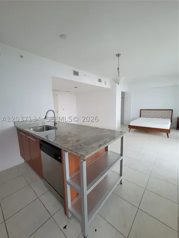 185 SW 7th Street Miami FL 33130