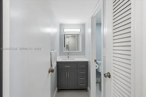 2899 Collins Avenue Miami Beach FL 33140