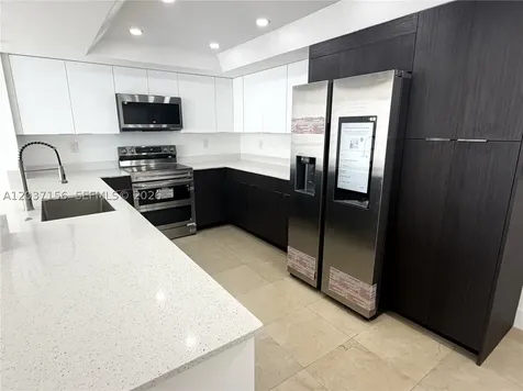 520 Brickell Key Drive Miami FL 33131