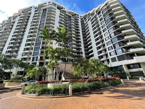 520 Brickell Key Drive Miami FL 33131