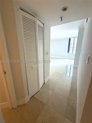 520 Brickell Key Drive Miami FL 33131
