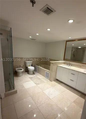 520 Brickell Key Drive Miami FL 33131