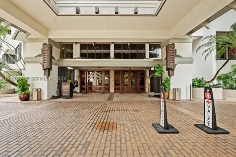 520 Brickell Key Drive Miami FL 33131