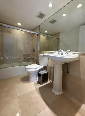 520 Brickell Key Drive Miami FL 33131