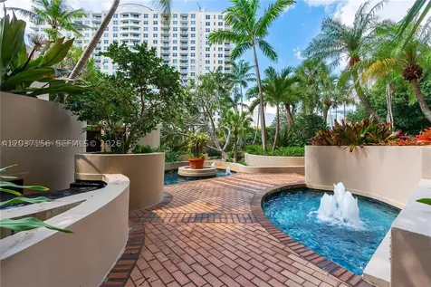 520 Brickell Key Drive Miami FL 33131