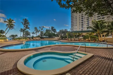 520 Brickell Key Drive Miami FL 33131
