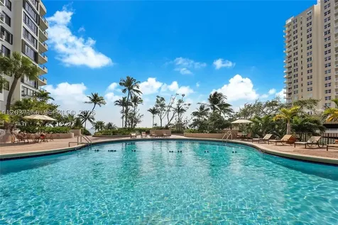 520 Brickell Key Drive Miami FL 33131