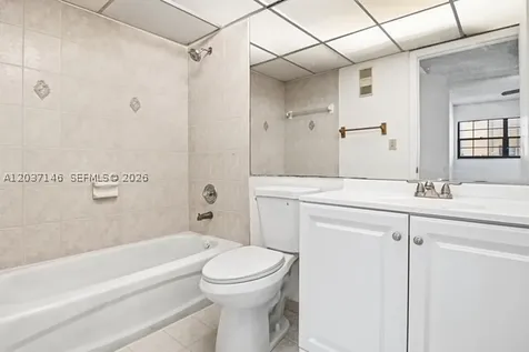 907 NE 199th Street Miami FL 33179
