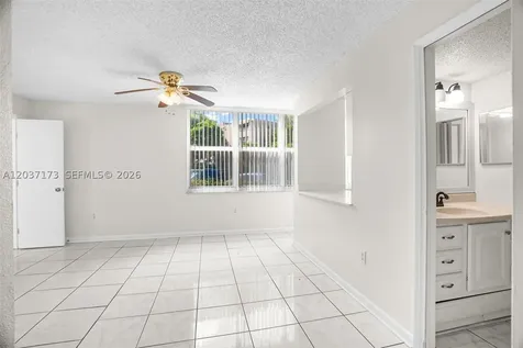 9480 Tangerine Place Davie FL 33324