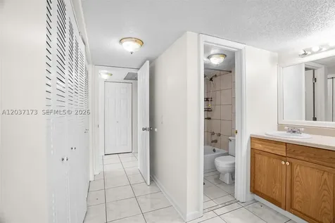 9480 Tangerine Place Davie FL 33324