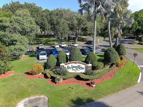 9480 Tangerine Place Davie FL 33324
