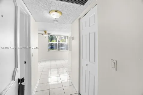 9480 Tangerine Place Davie FL 33324