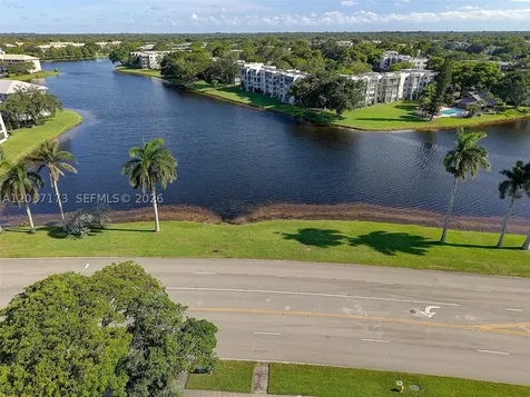 9480 Tangerine Place Davie FL 33324