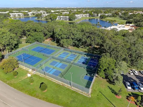 9480 Tangerine Place Davie FL 33324