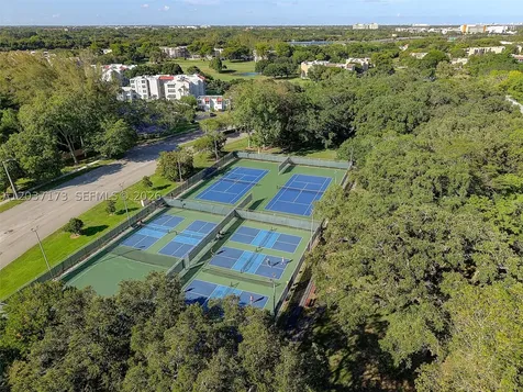 9480 Tangerine Place Davie FL 33324