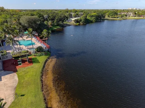 9480 Tangerine Place Davie FL 33324