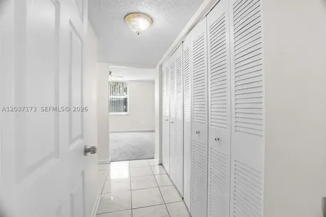 9480 Tangerine Place Davie FL 33324