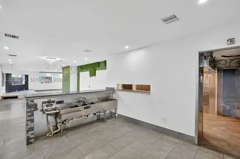 45 NW 22nd Avenue Miami FL 33125