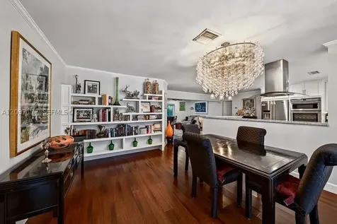 2125 NE 17th Terrace Wilton Manors FL 33305