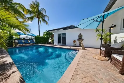 2125 NE 17th Terrace Wilton Manors FL 33305