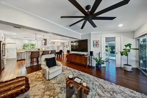 2125 NE 17th Terrace Wilton Manors FL 33305