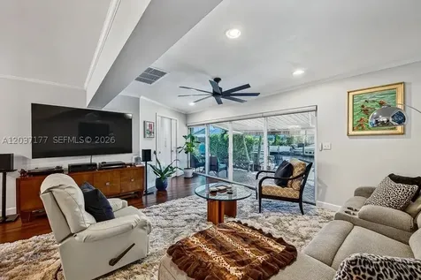 2125 NE 17th Terrace Wilton Manors FL 33305