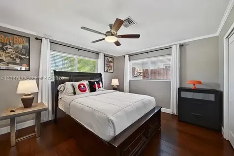 2125 NE 17th Terrace Wilton Manors FL 33305