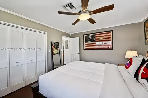 2125 NE 17th Terrace Wilton Manors FL 33305