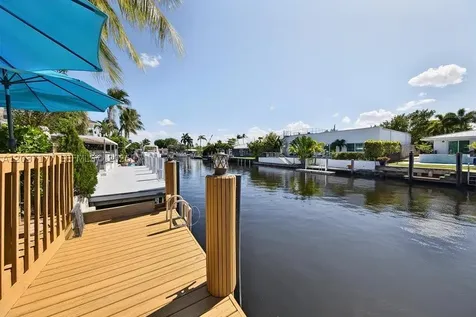 2125 NE 17th Terrace Wilton Manors FL 33305
