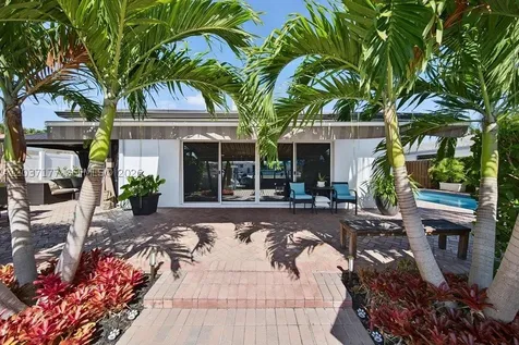 2125 NE 17th Terrace Wilton Manors FL 33305