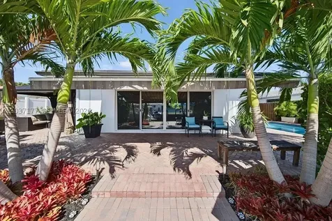 2125 NE 17th Terrace Wilton Manors FL 33305